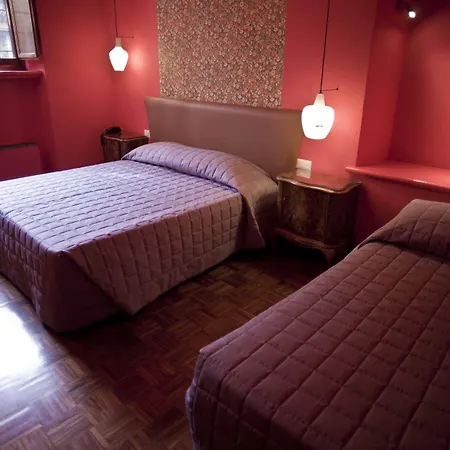 Diana&depandance Hotel 2*